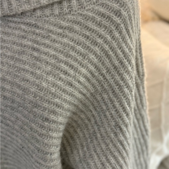 Leith Soft Gray Knit Pullover - Picture 6 of 11